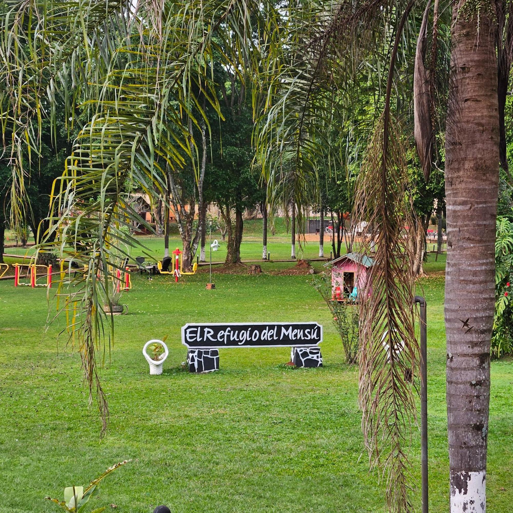 Cabanas El Refugio Del Mensu Puerto Iguazú Exterior foto