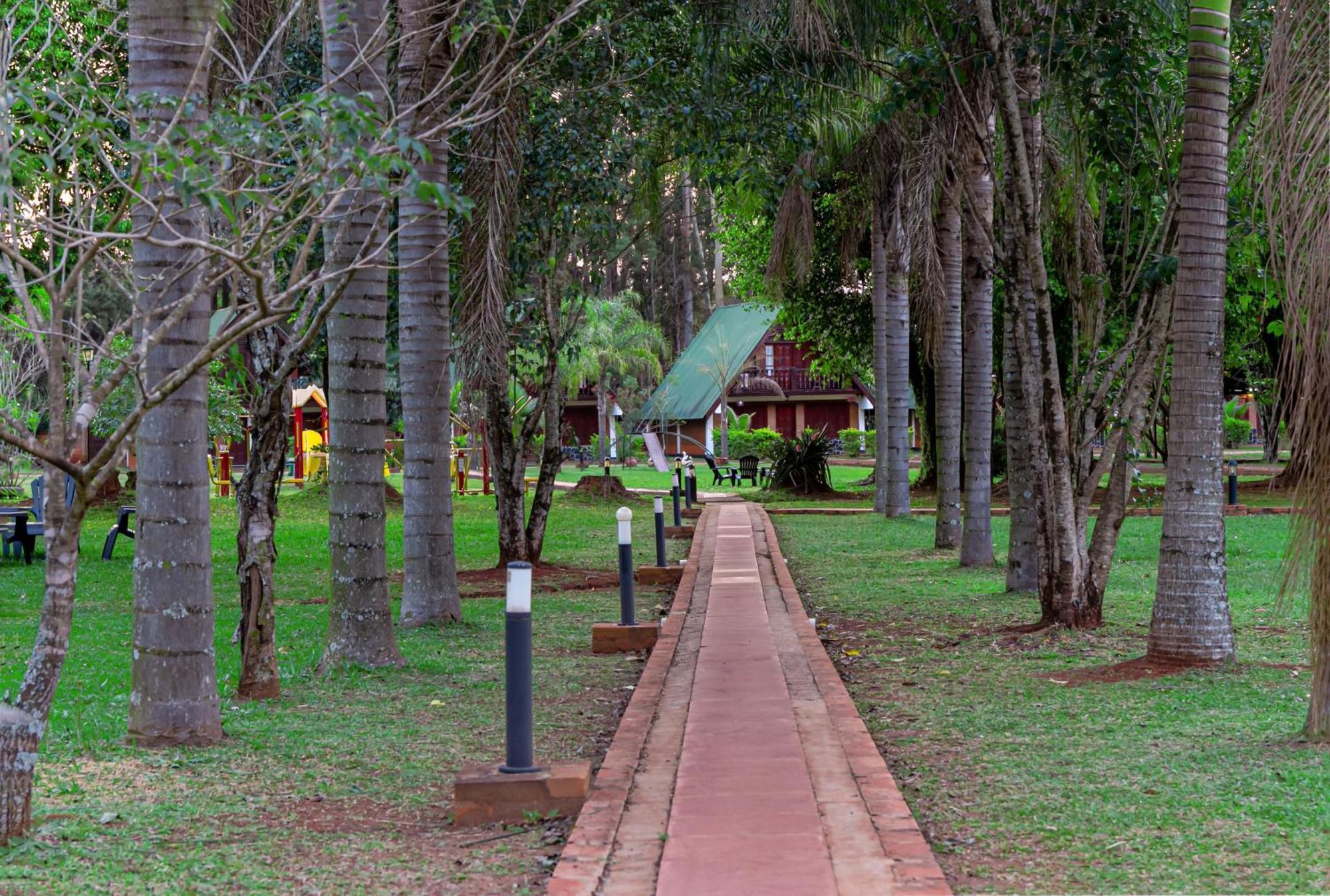 Cabanas El Refugio Del Mensu Porto Iguaçu Exterior foto