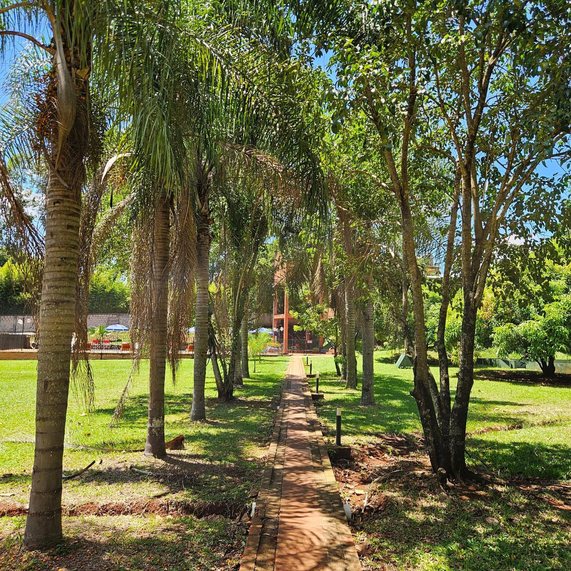 Cabanas El Refugio Del Mensu Porto Iguaçu Exterior foto