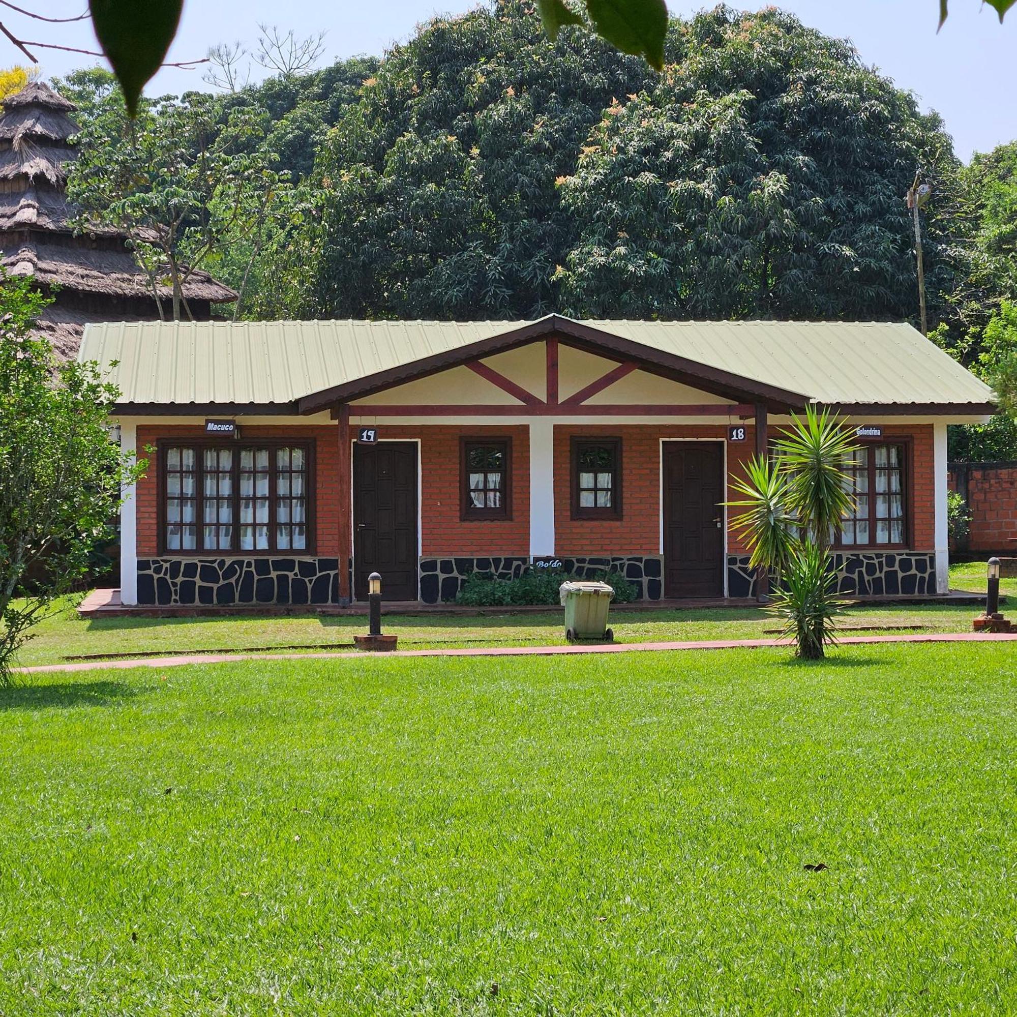 Cabanas El Refugio Del Mensu Porto Iguaçu Exterior foto
